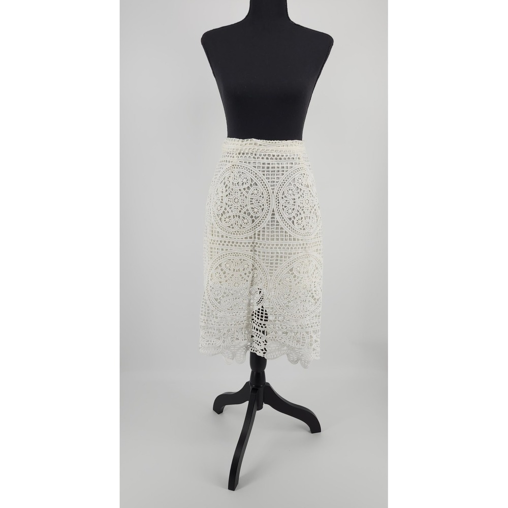 JOA Los Angeles White Crochet Lace Midi Skirt Scalloped Hem Medallion Size Large